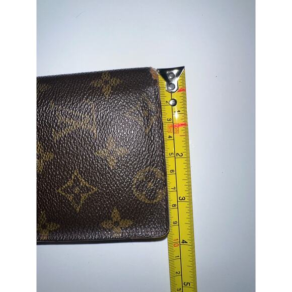 Louis Vuitton Monogram Bifold Wallet - Picture 2 of 10